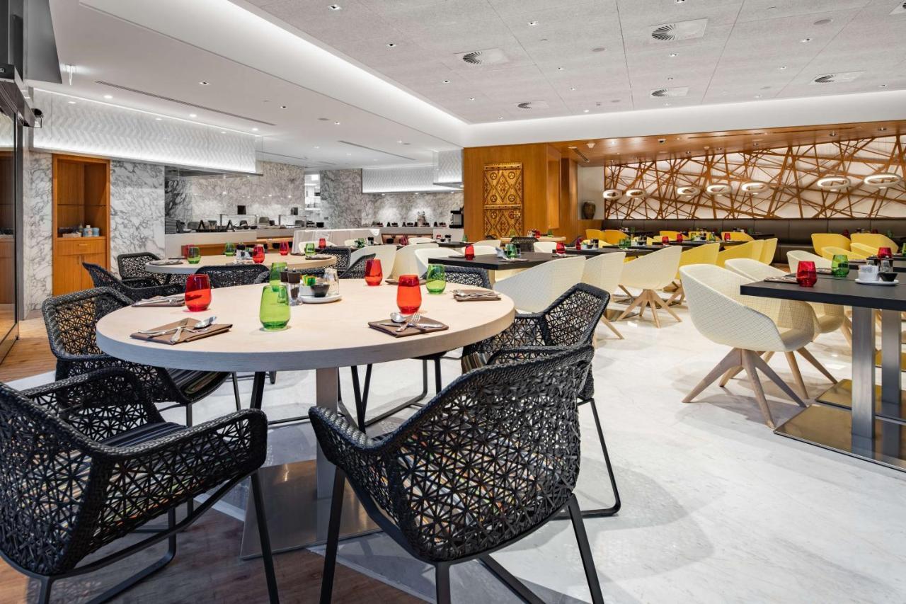 Hotel Radisson Blu & Residence, Diplomatic Quarter 4*