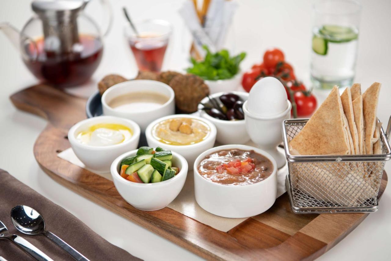Radisson Blu & Residence, Diplomatic Quarter Hotel 4*